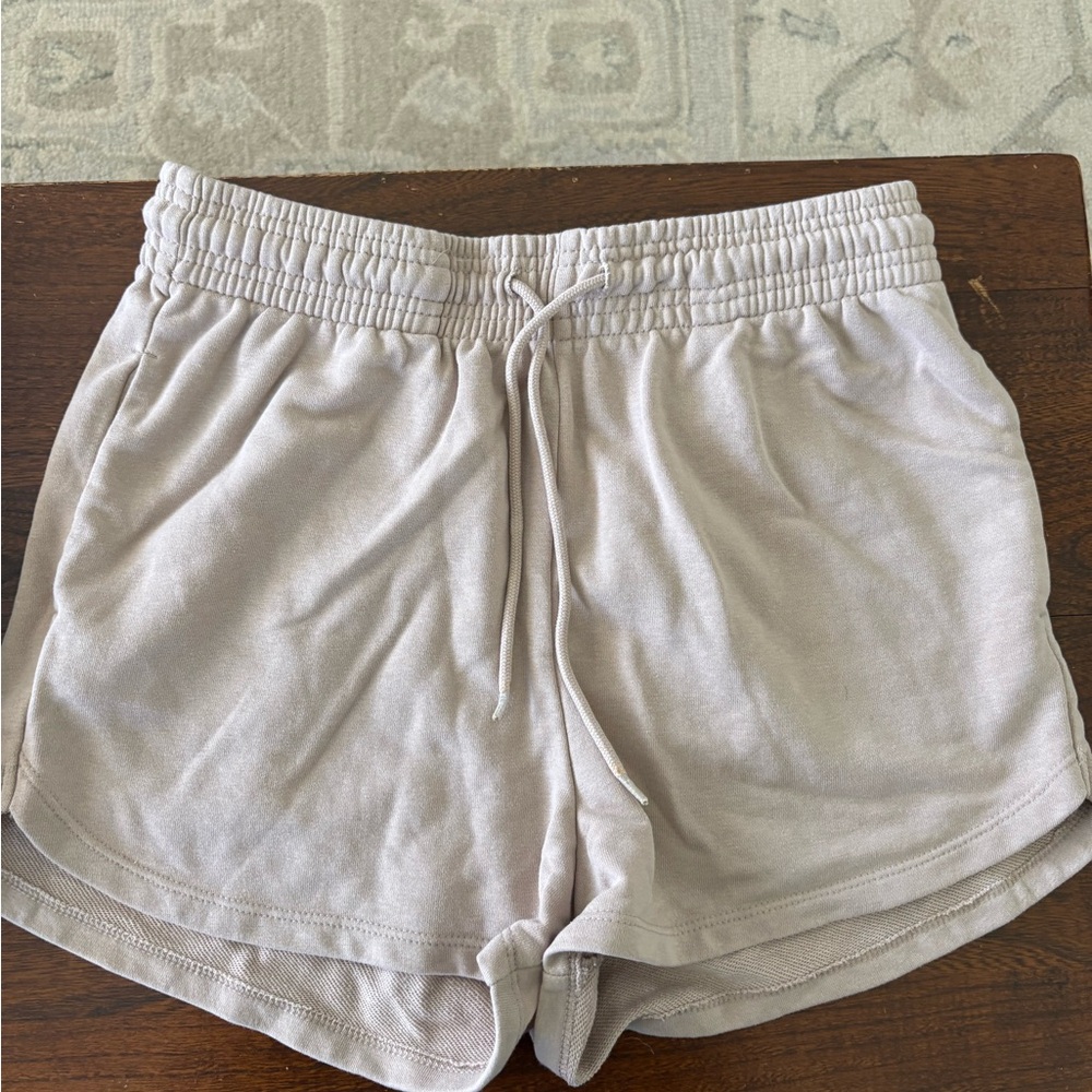 H&M - Size M - Women’s Tan Sweatshorts